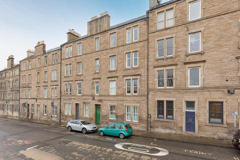 24/2 Broughton Road, Canonmills, Edinburgh, EH7 4EB