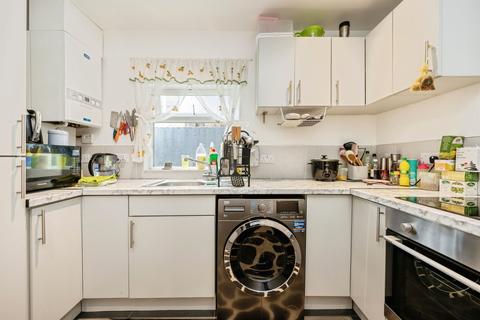 2 bedroom terraced house for sale, Sandhurst Place, Bedford