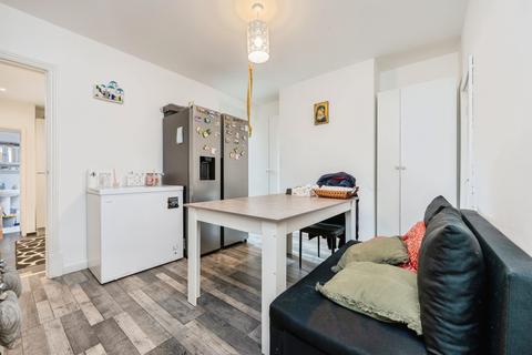 2 bedroom terraced house for sale, Sandhurst Place, Bedford