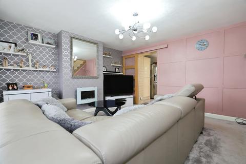 3 bedroom semi-detached house for sale, Aldermere Road, Kidderminster