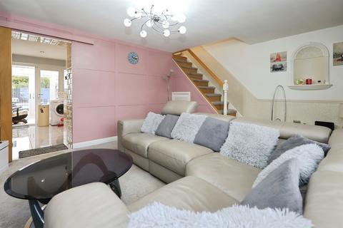 3 bedroom semi-detached house for sale, Aldermere Road, Kidderminster