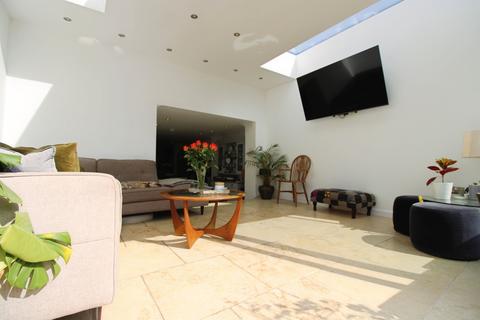 undefined, Highwalls Road, Dinas Powys