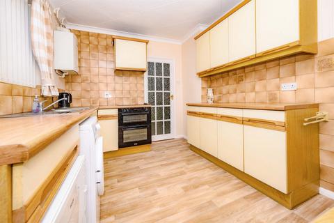 3 bedroom terraced house for sale, Meadow Road, Hemel Hempstead