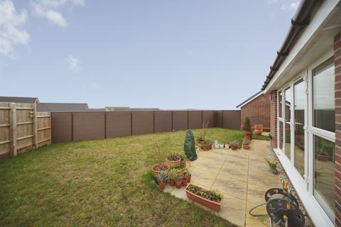 3 bedroom detached house for sale, Cloche Corner, Houghton Regis, Dunstable