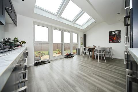 3 bedroom detached house for sale, Cloche Corner, Houghton Regis, Dunstable