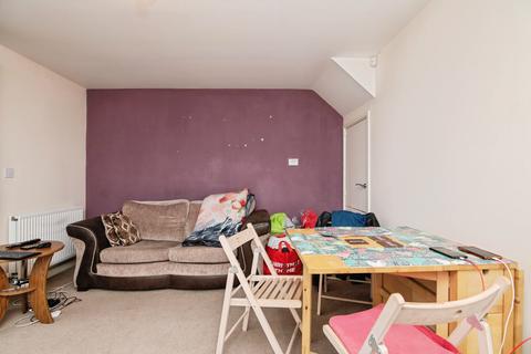 3 bedroom terraced house for sale, Saredon Gardens, Dudley, DY1
