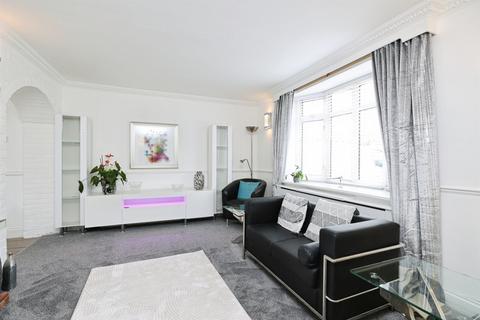5 bedroom terraced house for sale, Prestwick Road, Watford
