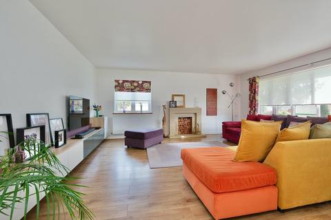 4 bedroom detached house for sale, The Spinney, Hartford, Huntingdon, PE29