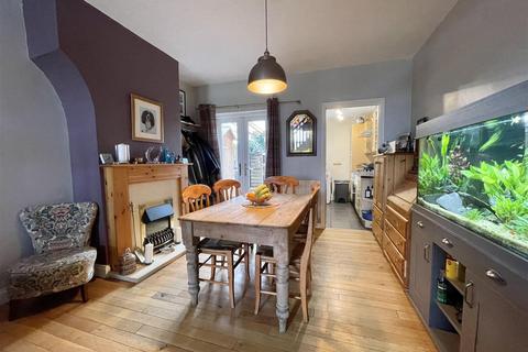 2 bedroom terraced house for sale, Mill Lane, Leicester LE19