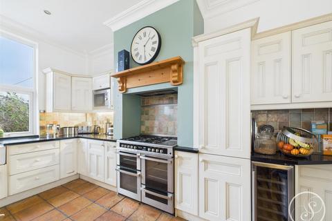 4 bedroom terraced house for sale, Morritt Drive, Leeds