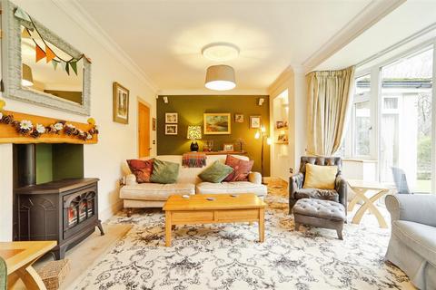 6 bedroom detached house for sale, Ghyll Wood Drive, Bingley, BD16 1NF