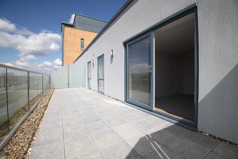 2 bedroom apartment for sale, Skylark House, Drake Way, Reading, Berkshire, RG2