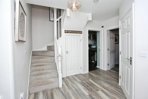 undefined, Long Heath Close, Caerphilly