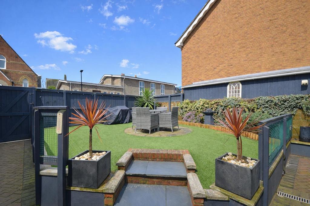 Garden3.PNG