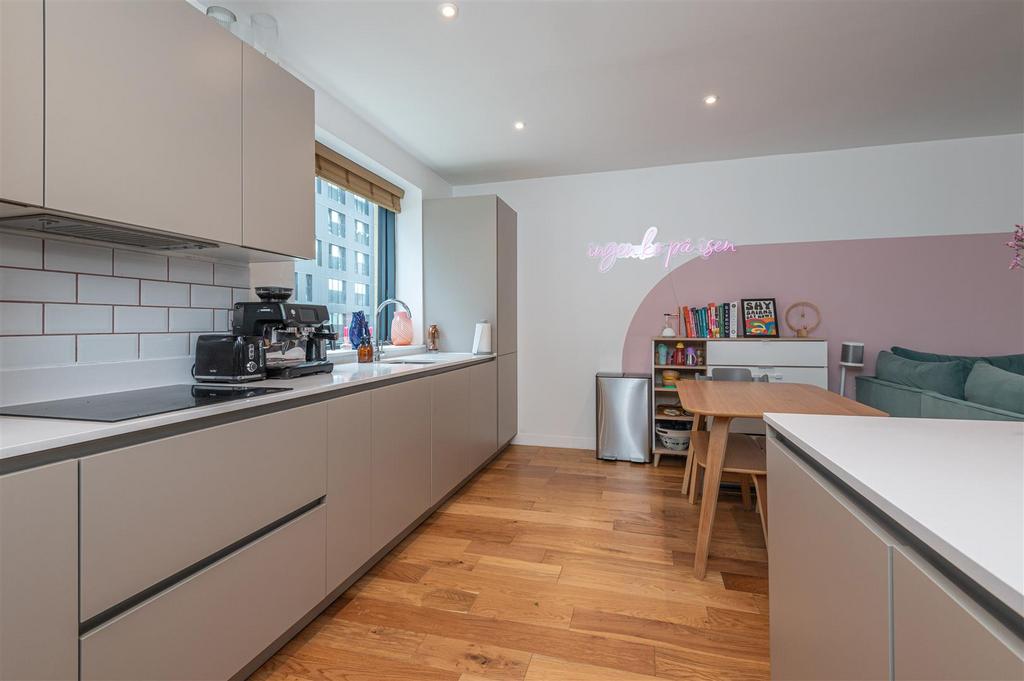 65 - 40 Solar Ave LS9 8 FF.jpg