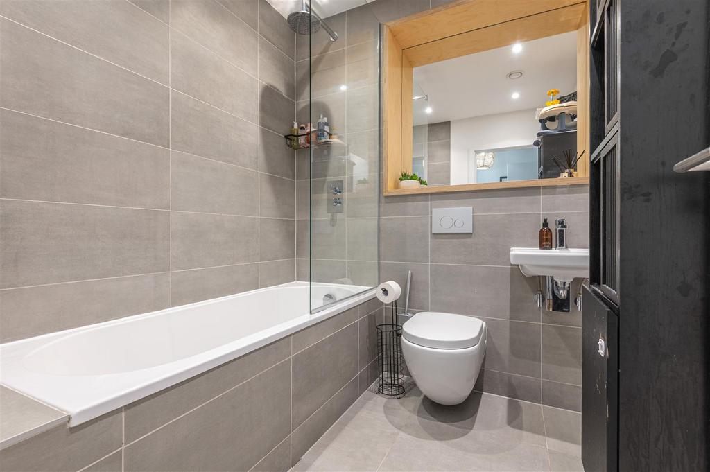 56 - 40 Solar Ave LS9 8 FF.jpg