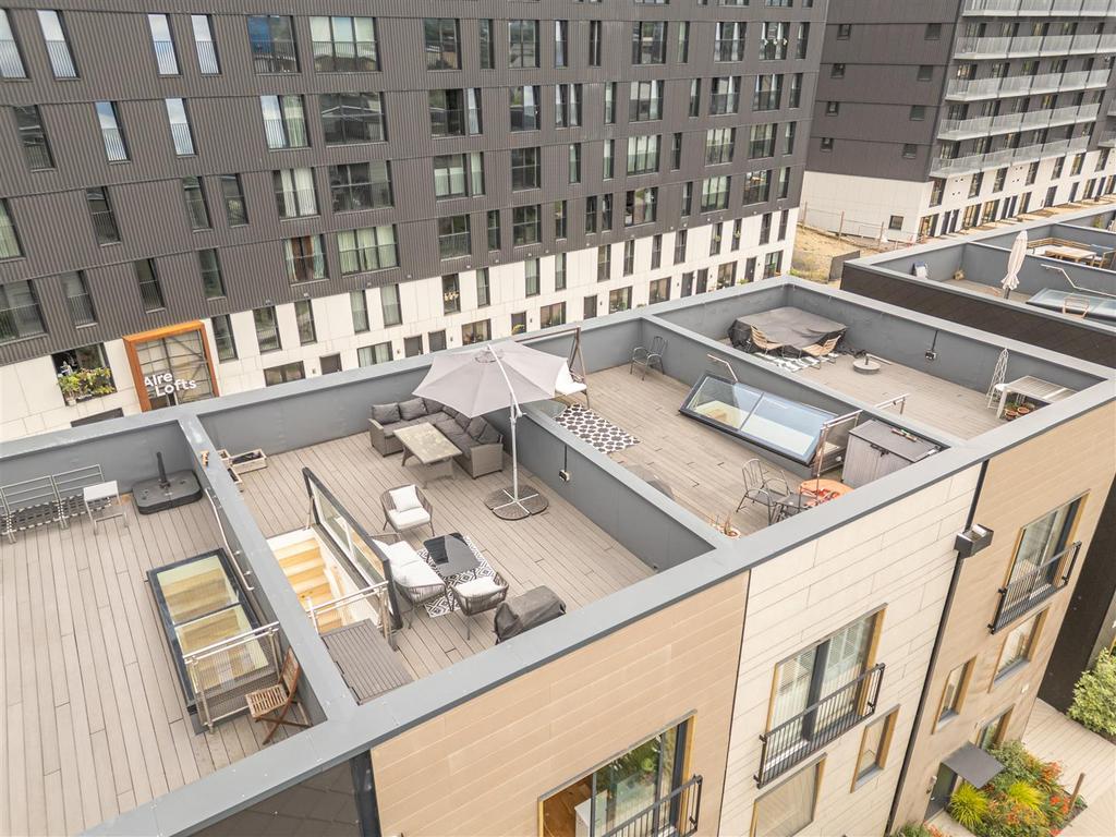 19 - 40 Solar Ave LS9 8 FF.jpg