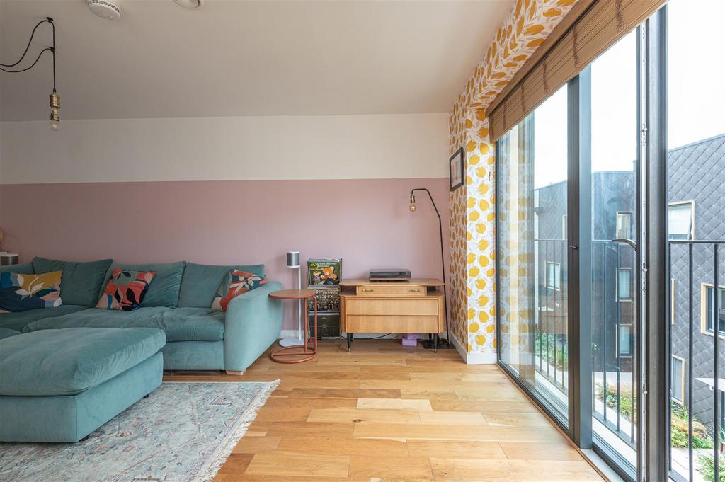 71 - 40 Solar Ave LS9 8 FF.jpg