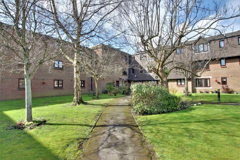 1 bedroom flat for sale, Bellair House, Havant
