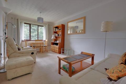1 bedroom flat for sale, Bellair House, Havant