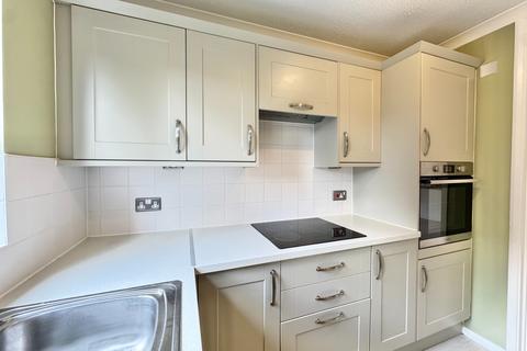 2 bedroom retirement property for sale, Garden Mews, Warsash