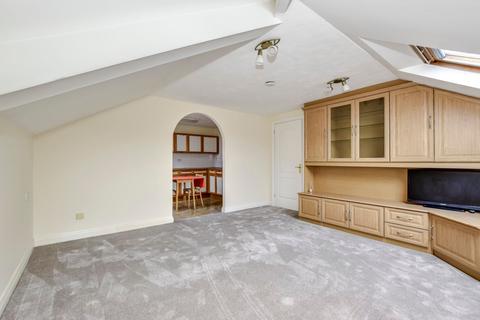 2 bedroom flat for sale, Church Lane, The Cloisters Church Lane, WD4