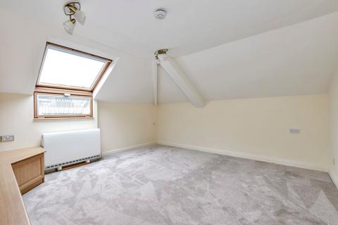 2 bedroom flat for sale, Church Lane, The Cloisters Church Lane, WD4