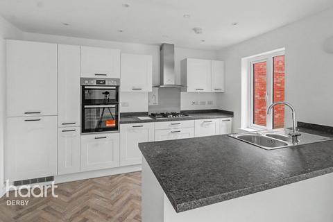 4 bedroom detached house for sale, Dracan Village, Burton-on-Trent