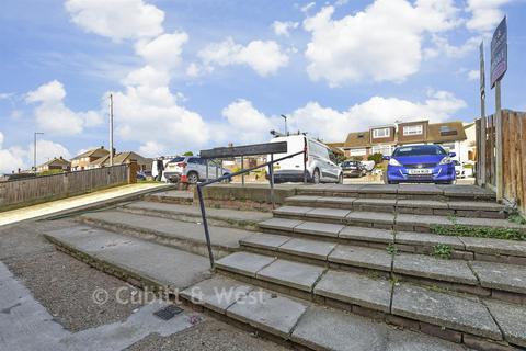 undefined, Holmbush Way, Brighton BN42