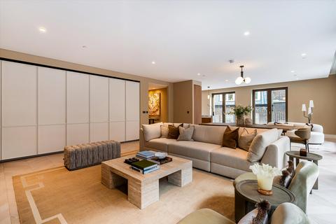 undefined, Mayfair, London W1J