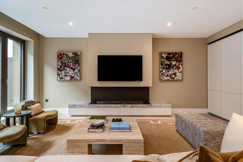 undefined, Mayfair, London W1J