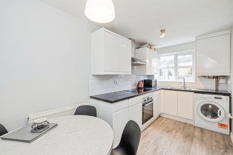 undefined, Evensyde, Watford
