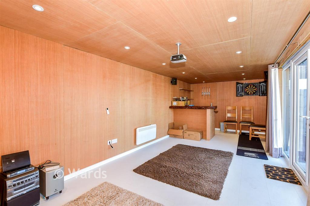 Workshop/Outbuildings
