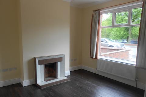 2 bedroom terraced house to rent, Bridgewater Road, Worsley M28