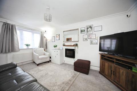 undefined, Cheslyn Close, Luton