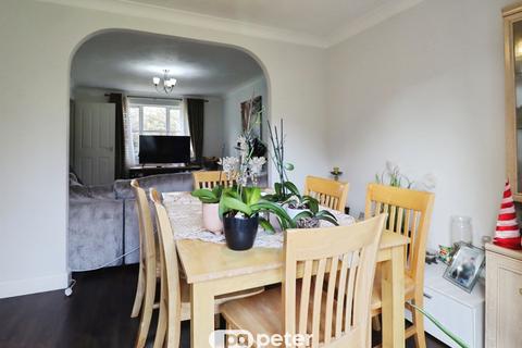 4 bedroom detached house for sale, Scotney Way, Pontprennau, Cardiff