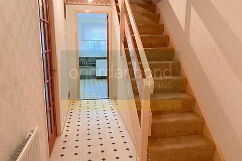 3 bedroom terraced house to rent, Ellfield Court, Lings, Northampton, NN3