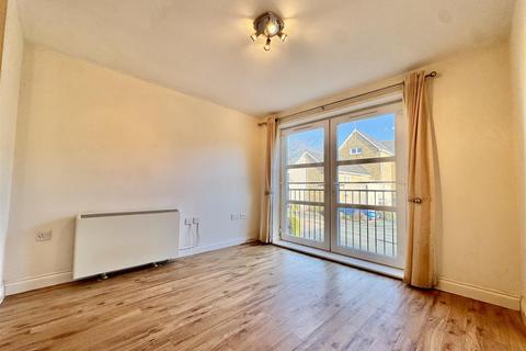 2 bedroom flat for sale, Albert Promenade, Halifax