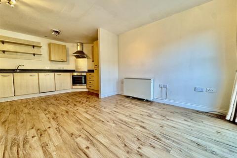 2 bedroom flat for sale, Albert Promenade, Halifax