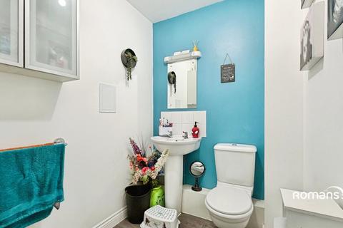 2 bedroom terraced house for sale, Bedstone Road, Basingstoke, Hampshire