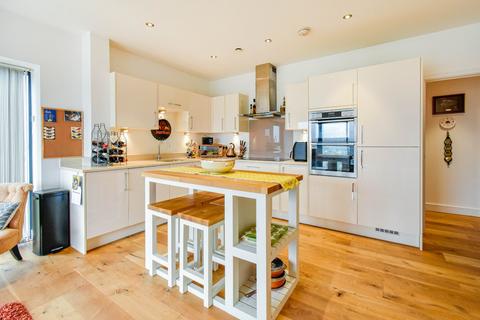 2 bedroom apartment for sale, Southmead House, Kingman Way, Newbury, RG14