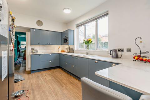 undefined, The Crescent, Bromsgrove B60