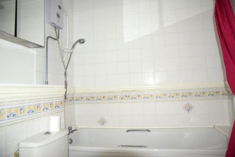 2 bedroom apartment to rent, Dartford DA2