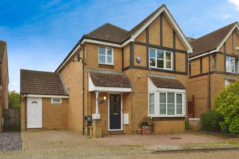 4 bedroom detached house for sale, Highveer Croft, Tattenhoe, Milton Keynes
