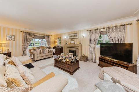 6 bedroom detached house for sale, London Road, Crewe CW3