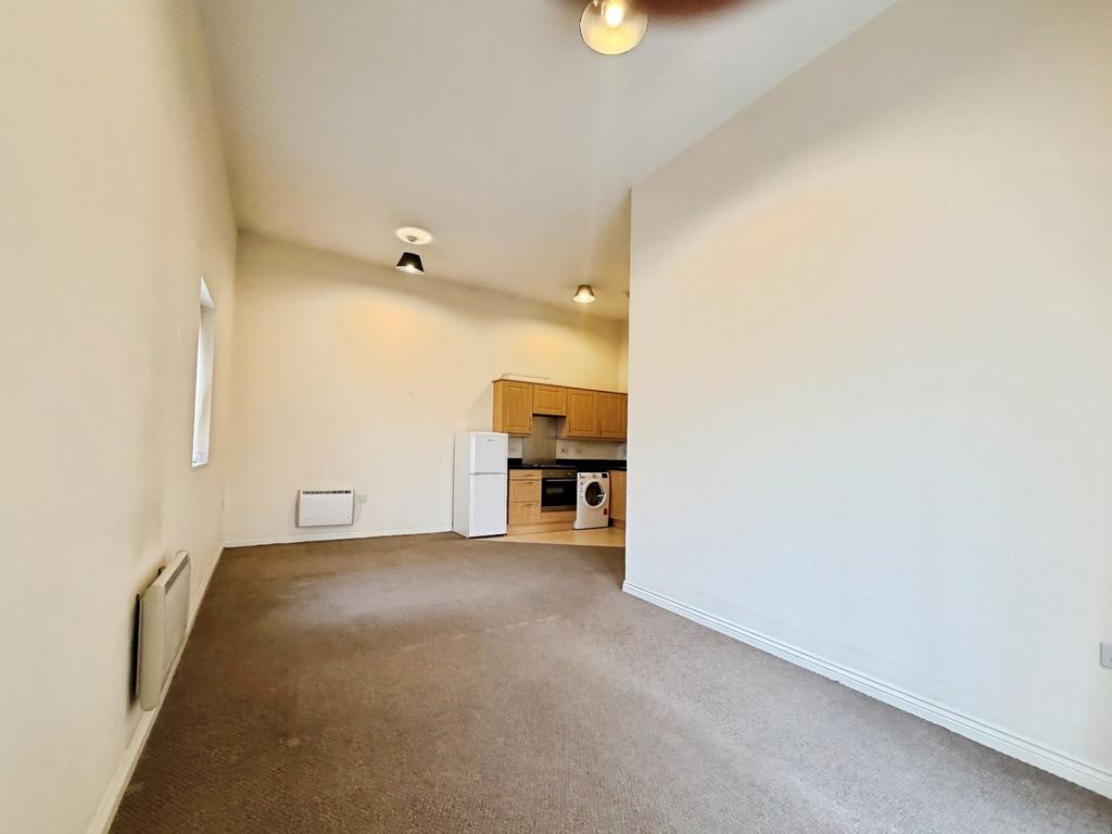 Dining/Kitchen