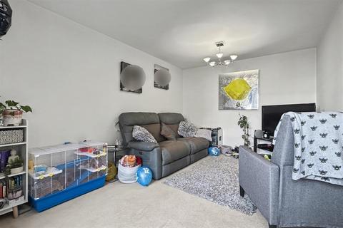 2 bedroom flat for sale, Chandlers Ford