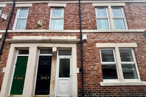 2 bedroom flat to rent, Westbourne Avenue, Gateshead NE8