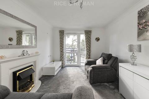 undefined, Queens Road, Sutton SM2