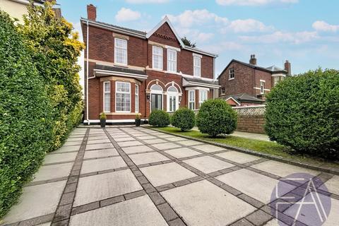 5 bedroom semi-detached house for sale, Chambres Road North, Southport PR8